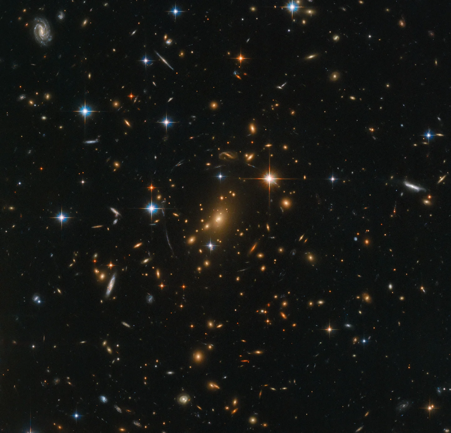 Galactic_treasure_chest_RXC_J0142.9+4438